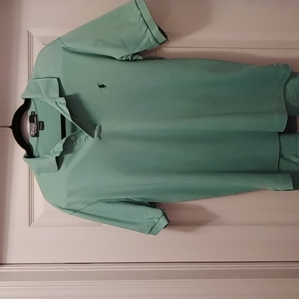 Mens Ralph Lauren Polo shirt, size Medium, light green in color